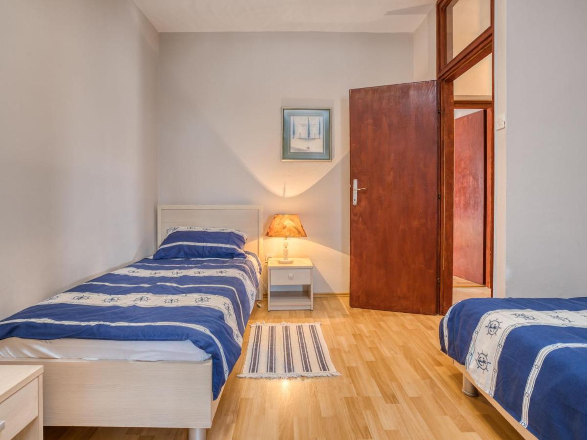 Apartment Daria-2 By Interhome Porec Ngoại thất bức ảnh